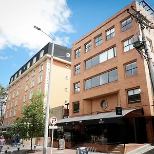 https://apartamentos-parque-la-93.hotels-bogota.net