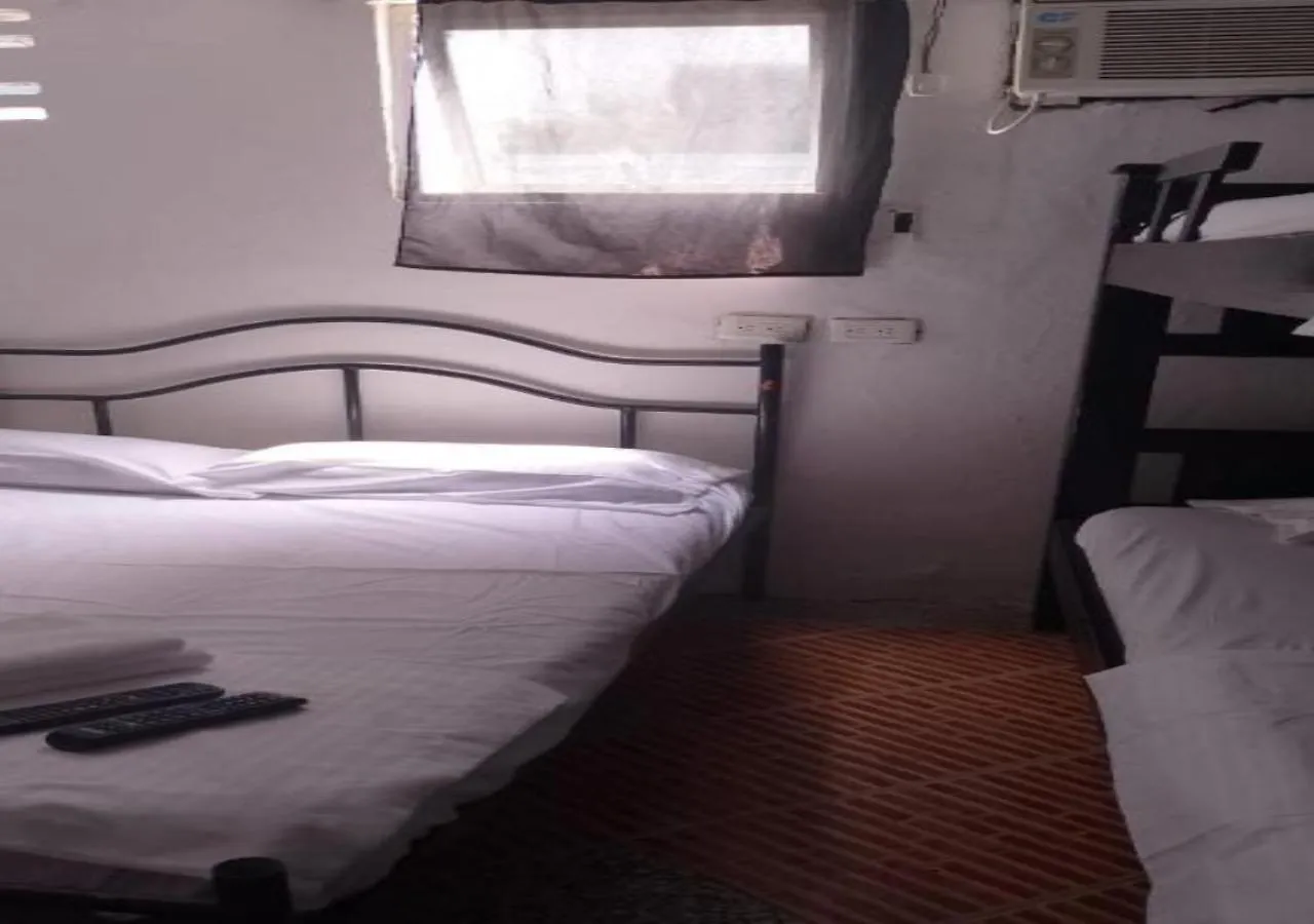 Hostal #10-33 Cartagena Guest house
