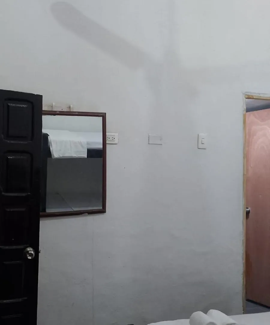 Hostal #10-33 Картахена 0*,  Колумбия
